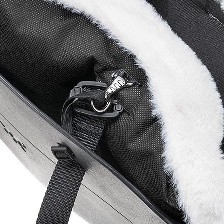 Ferplast With-Me сумка-переноска для собак мелких пород, с меховым чехлом, черная - 21,5x43,5xh27 см фото 3